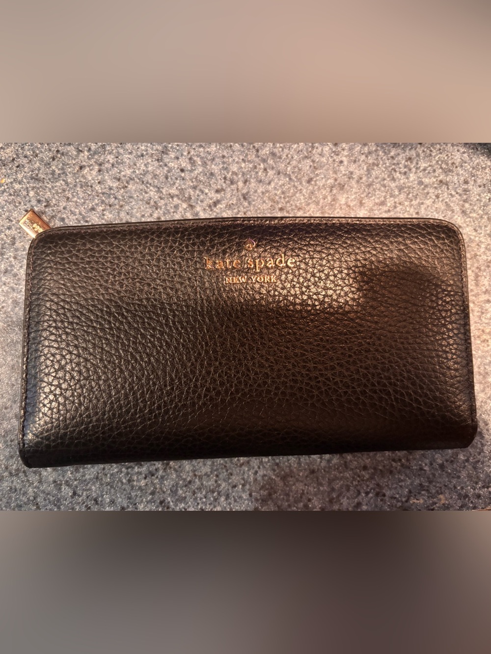 kate spade black pebbled leather clutch wallet with gold logo